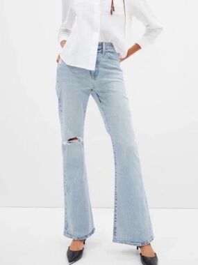Gap 70’S Flare Light Wash Distressed Jeans Size 0/25
